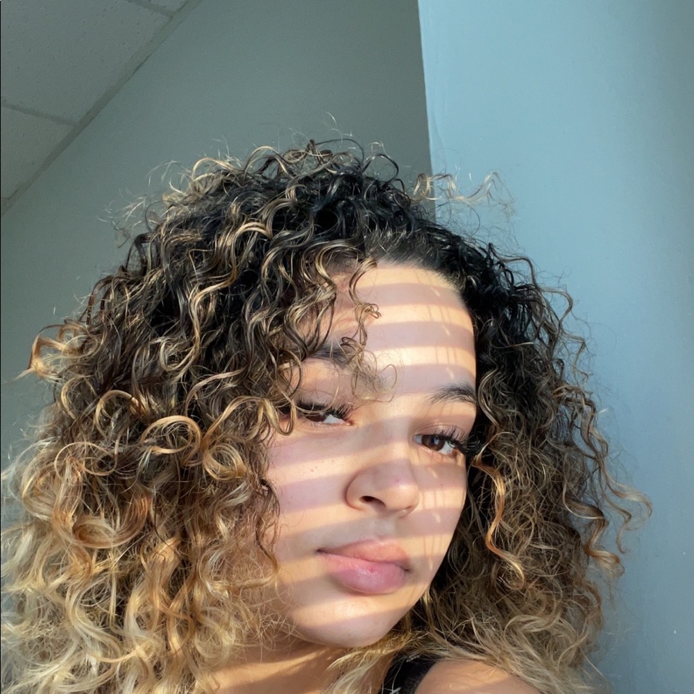 Meet your Posher, Karolynn